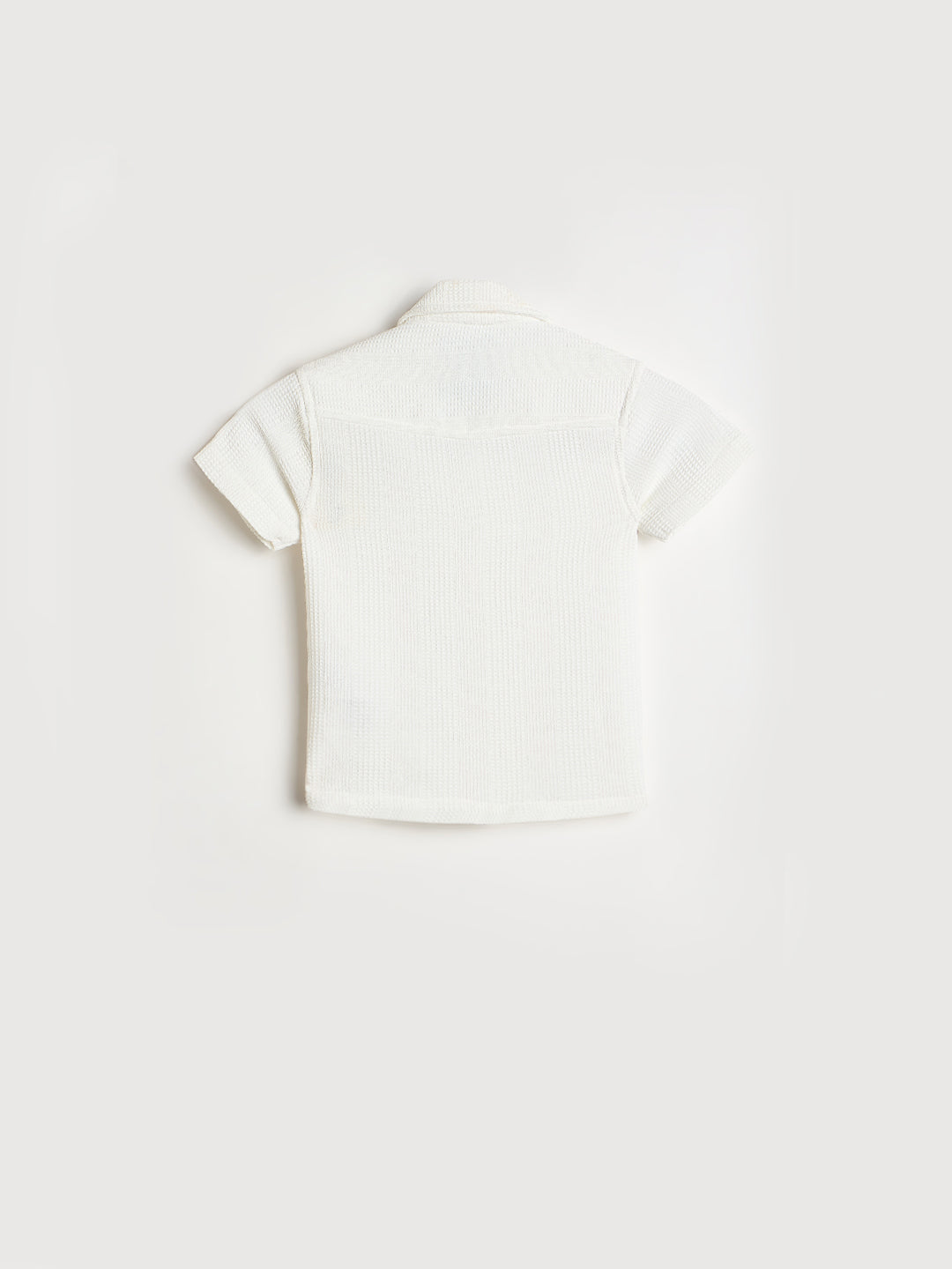 Blue Giraffe Boys White Solid Regular Fit Shirt
