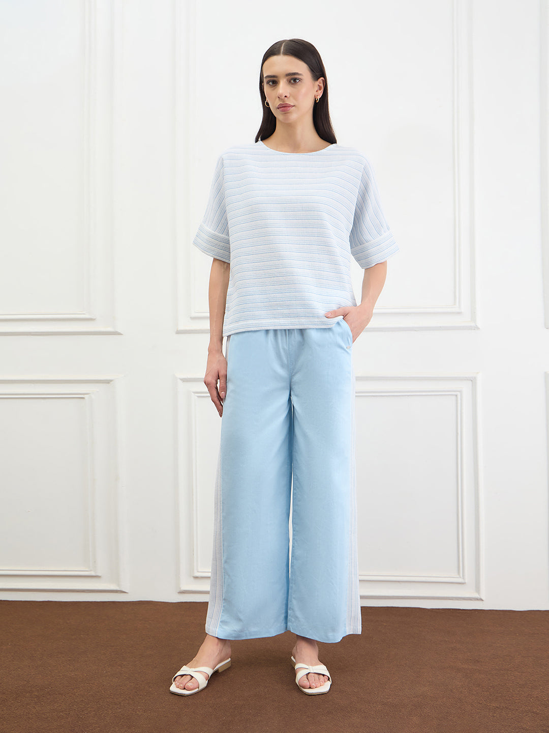 Elle Women Blue Solid Relaxed Fit Pure Cotton Trouser