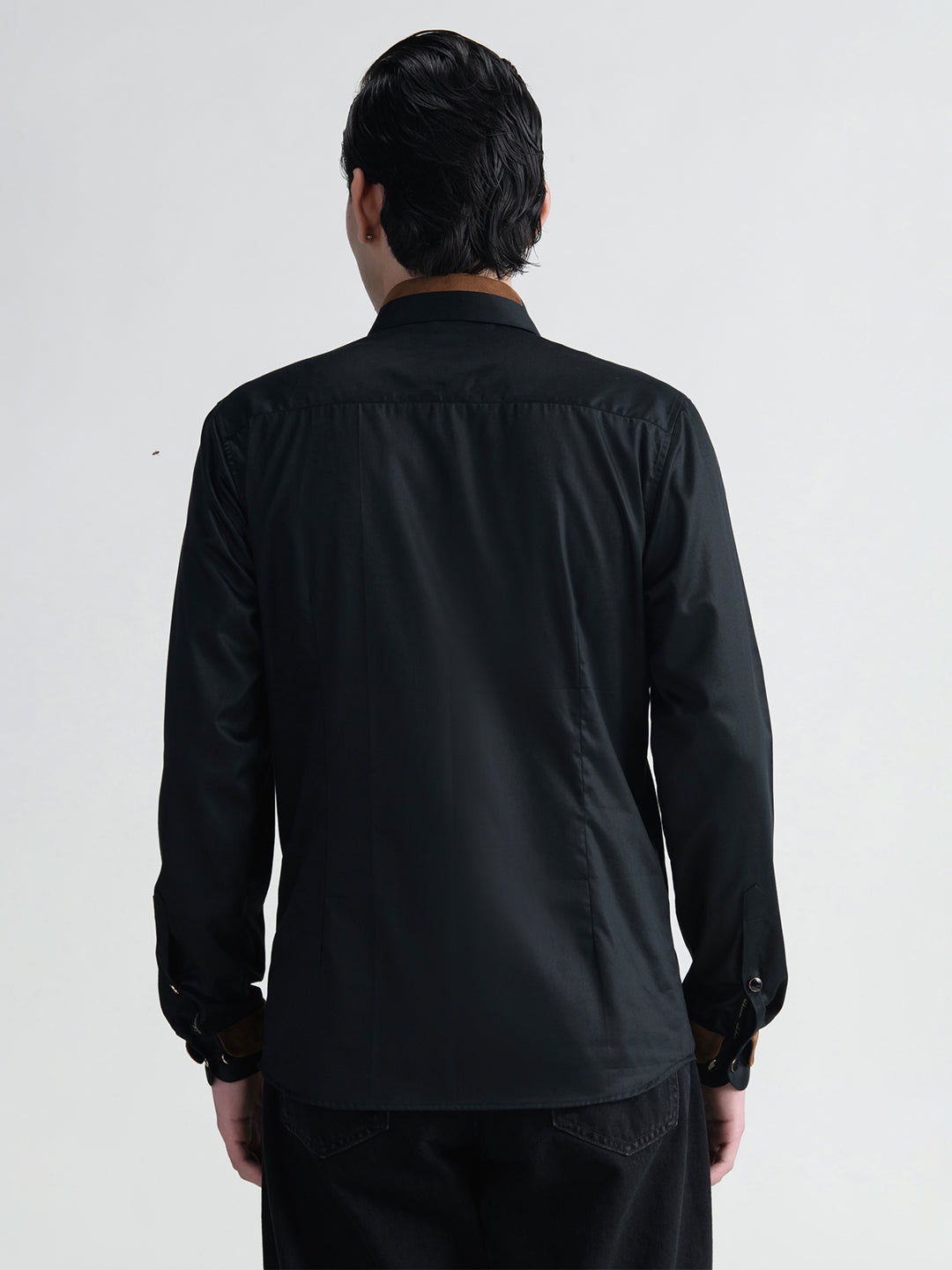 Abkasa Men Black Collar Shirt