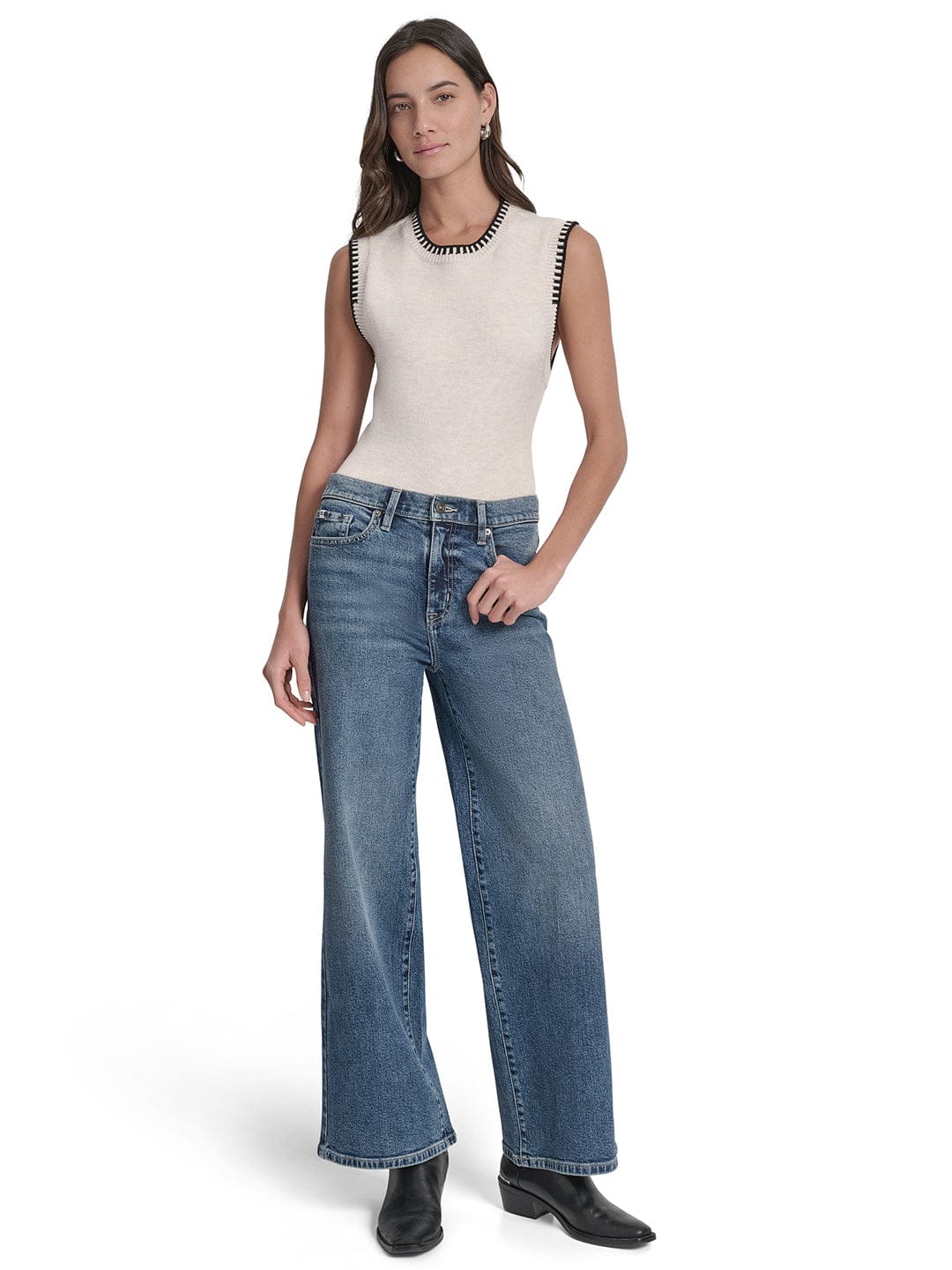 DKNY Women Blue Flared Washed Jeans
