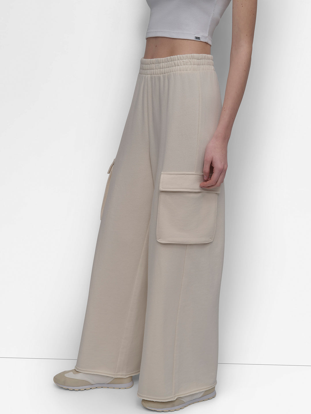 DKNY Women Cream Oversized Fit Solid Trouser