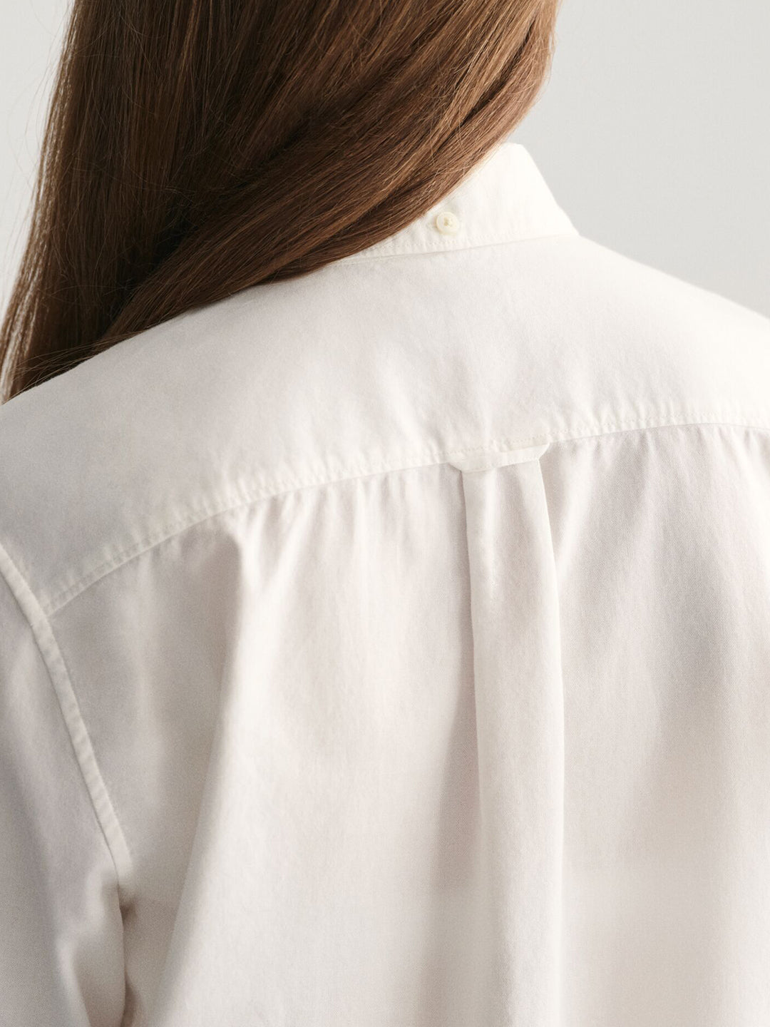 Gant Unisex White Solid Button-Down Collar Full Sleeves Shirt