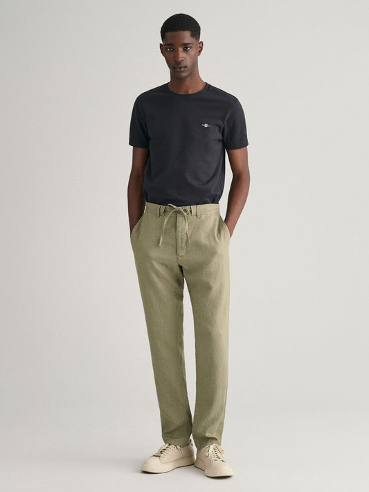 Gant Men Brown Solid Relaxed Fit Trouser