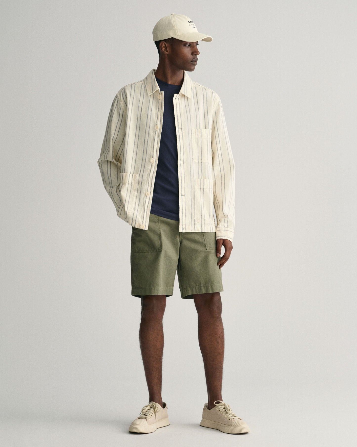 Gant Men Blue Solid Round Neck Short Sleeves T-Shirt