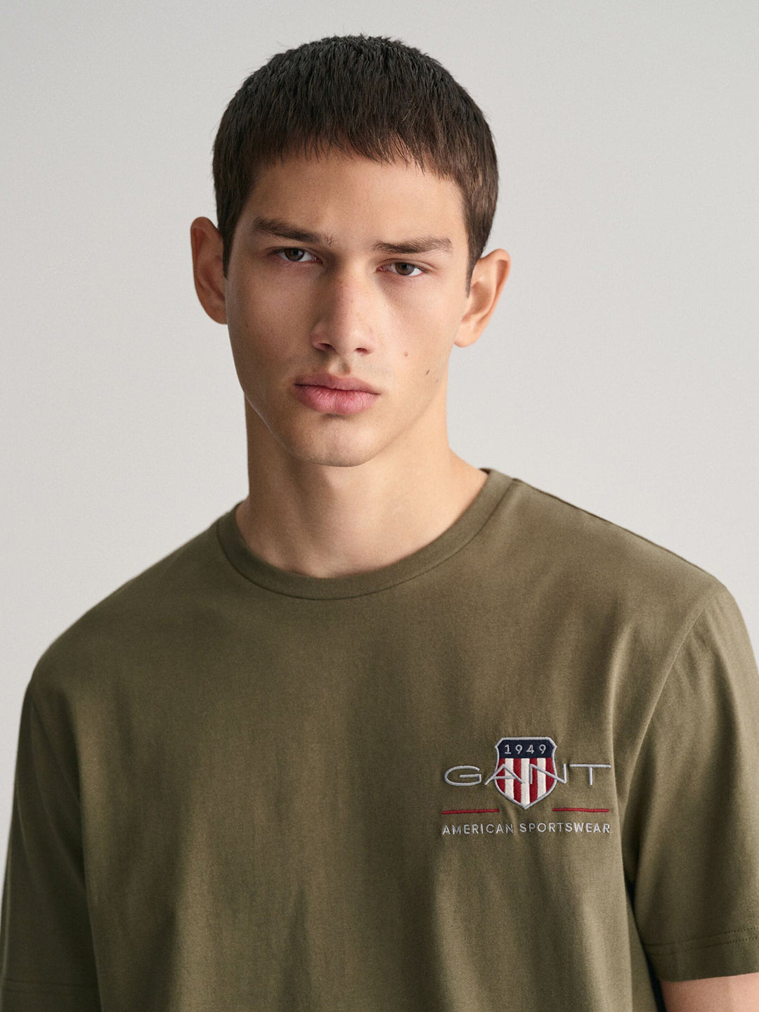 Gant Men Green Solid Round Neck Short Sleeves T-Shirt