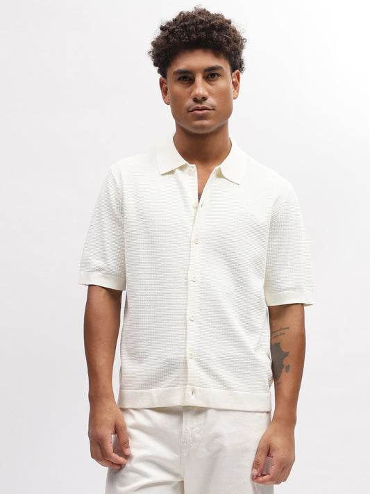 Gant Men Cream Solid Spread Collar Short Sleeves Shirt