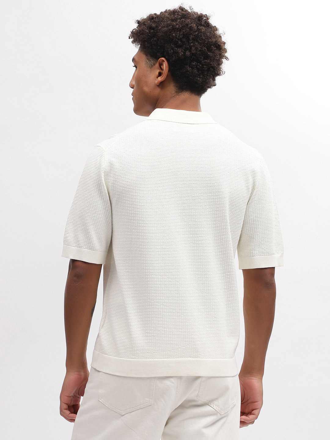 Gant Men Cream Solid Spread Collar Short Sleeves Shirt