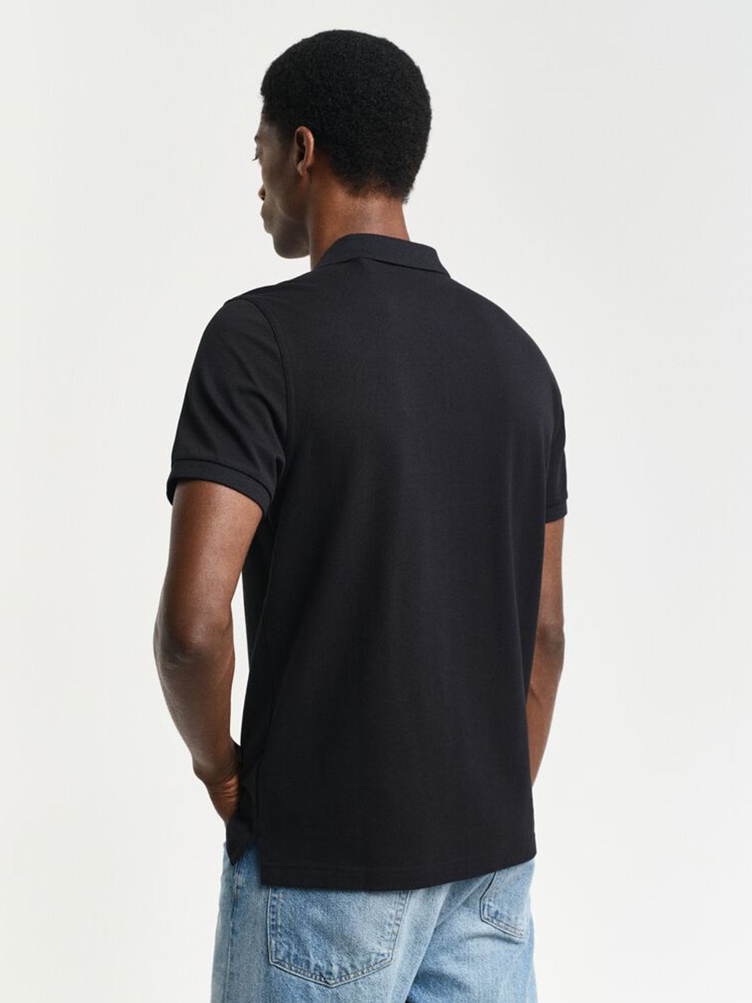 Gant Men Black Solid Collared Short Sleeves Polo Tshirt