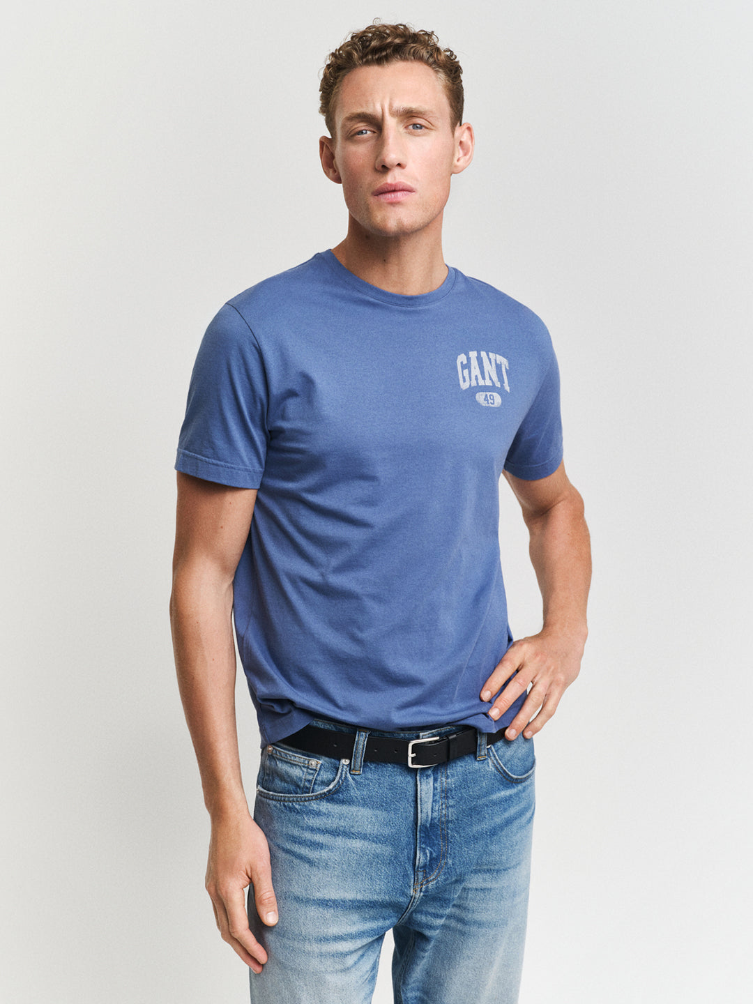 Gant Men Blue Solid Round Neck Short Sleeves Tshirt