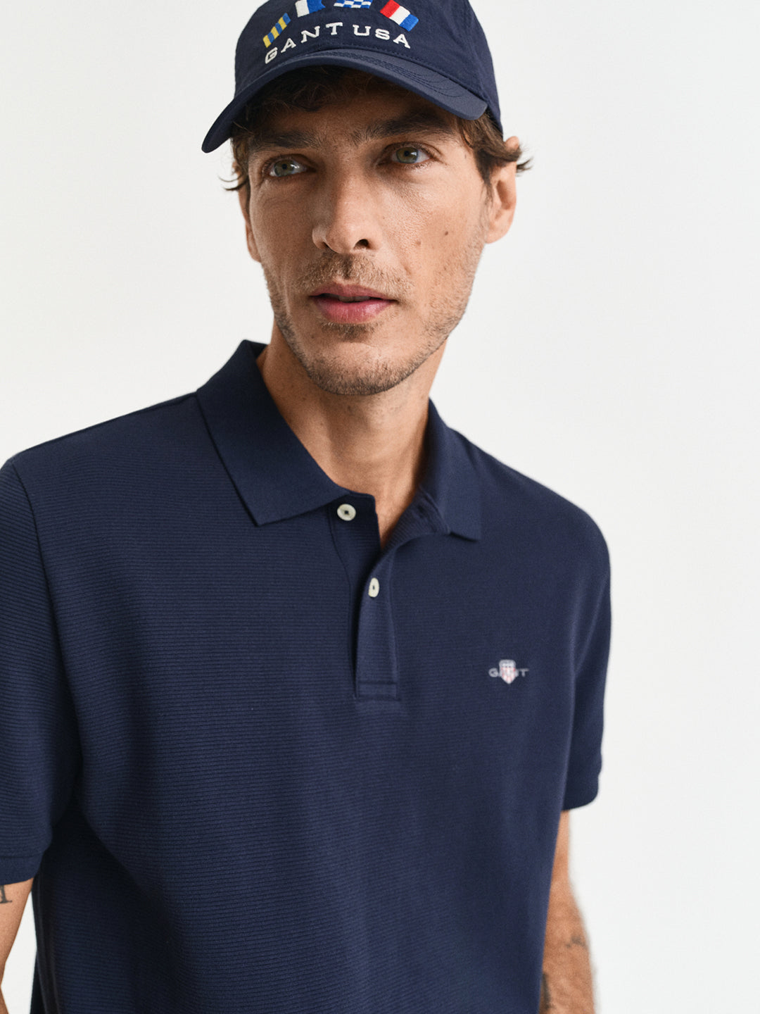 Gant Men Blue Solid Short Sleeves Polo Tshirt