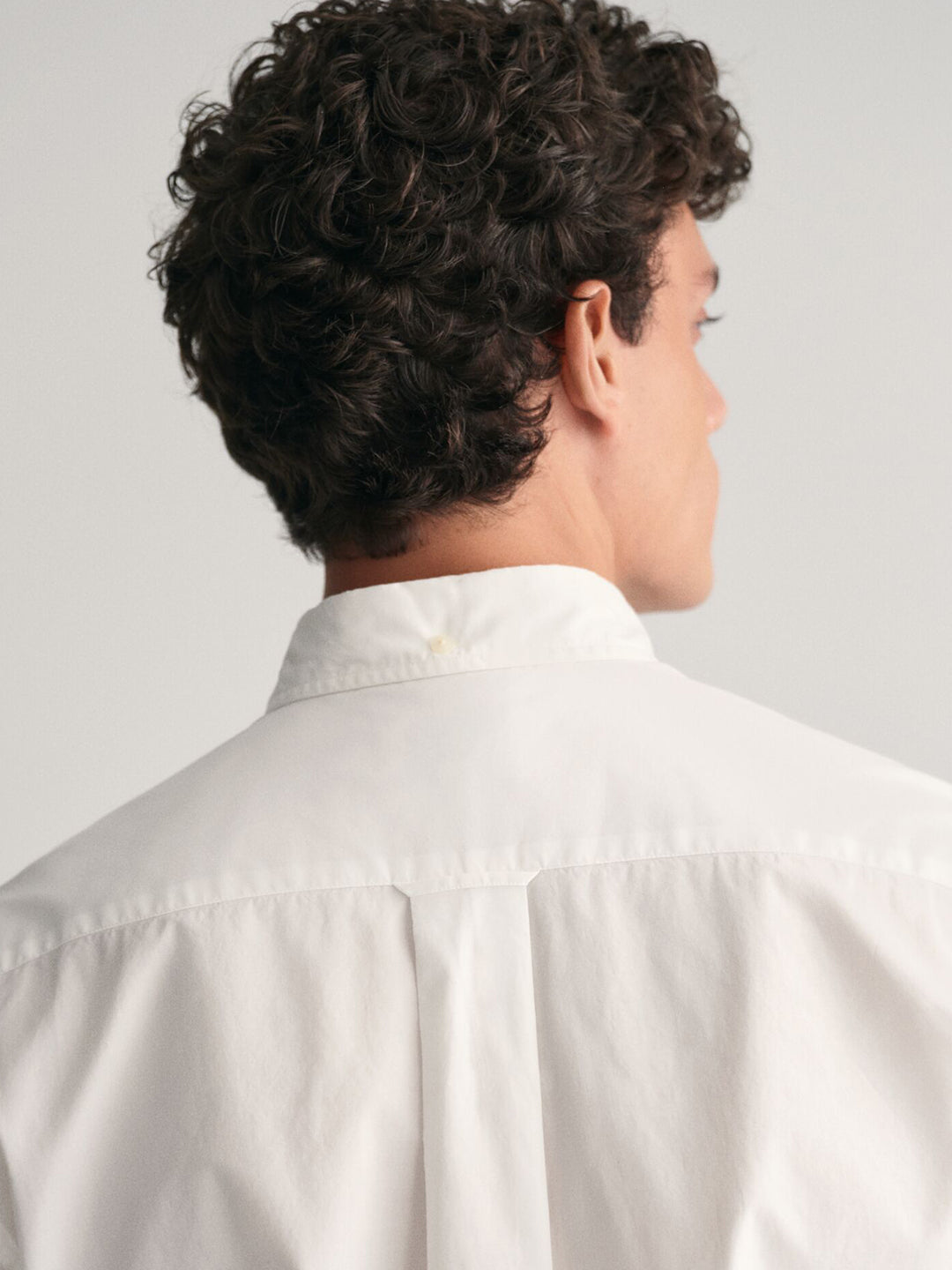 Gant Men White Solid Button-Down Collar Full Sleeves Shirt