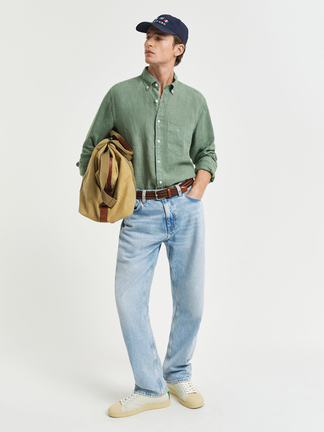 Gant Men Green Regular Fit Solid Linen Shirt
