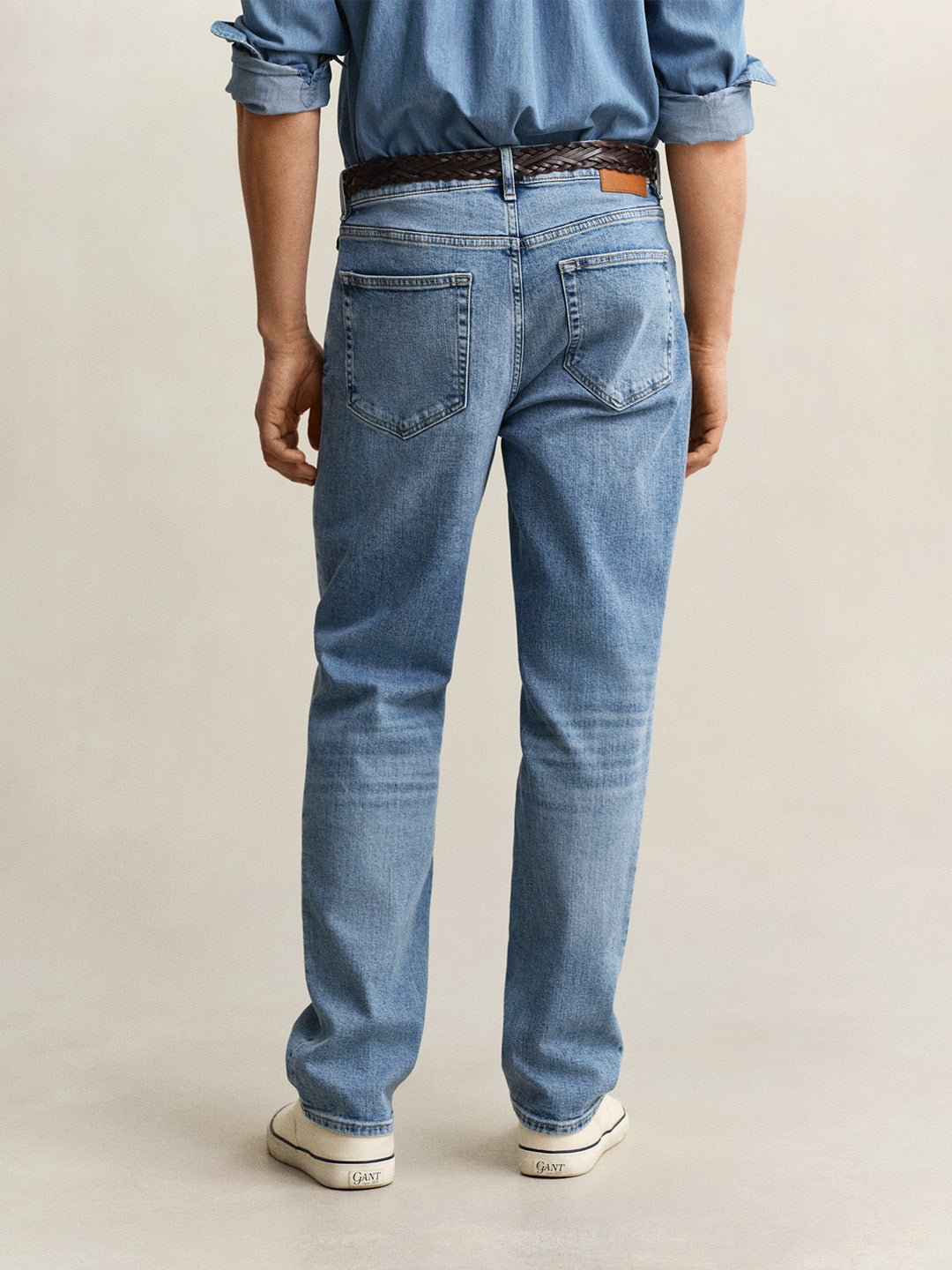 Gant Men Blue Solid Stretchable Regular Fit Jeans