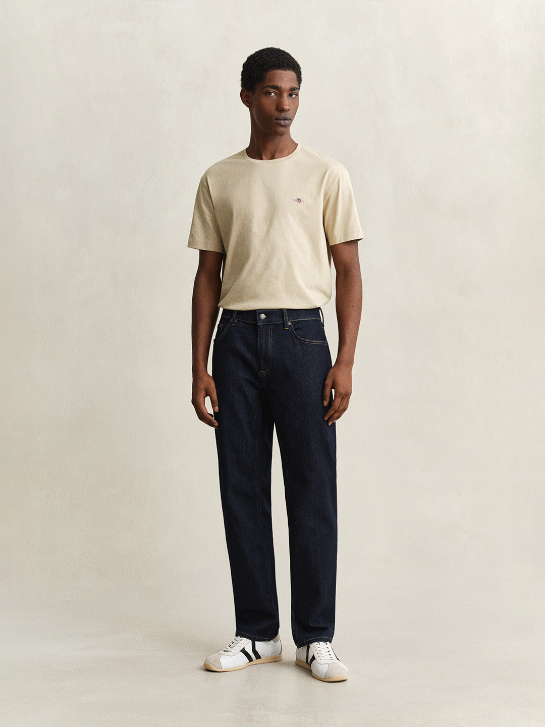 Gant Men Navy Blue Solid Stretchable Regular Fit Jeans