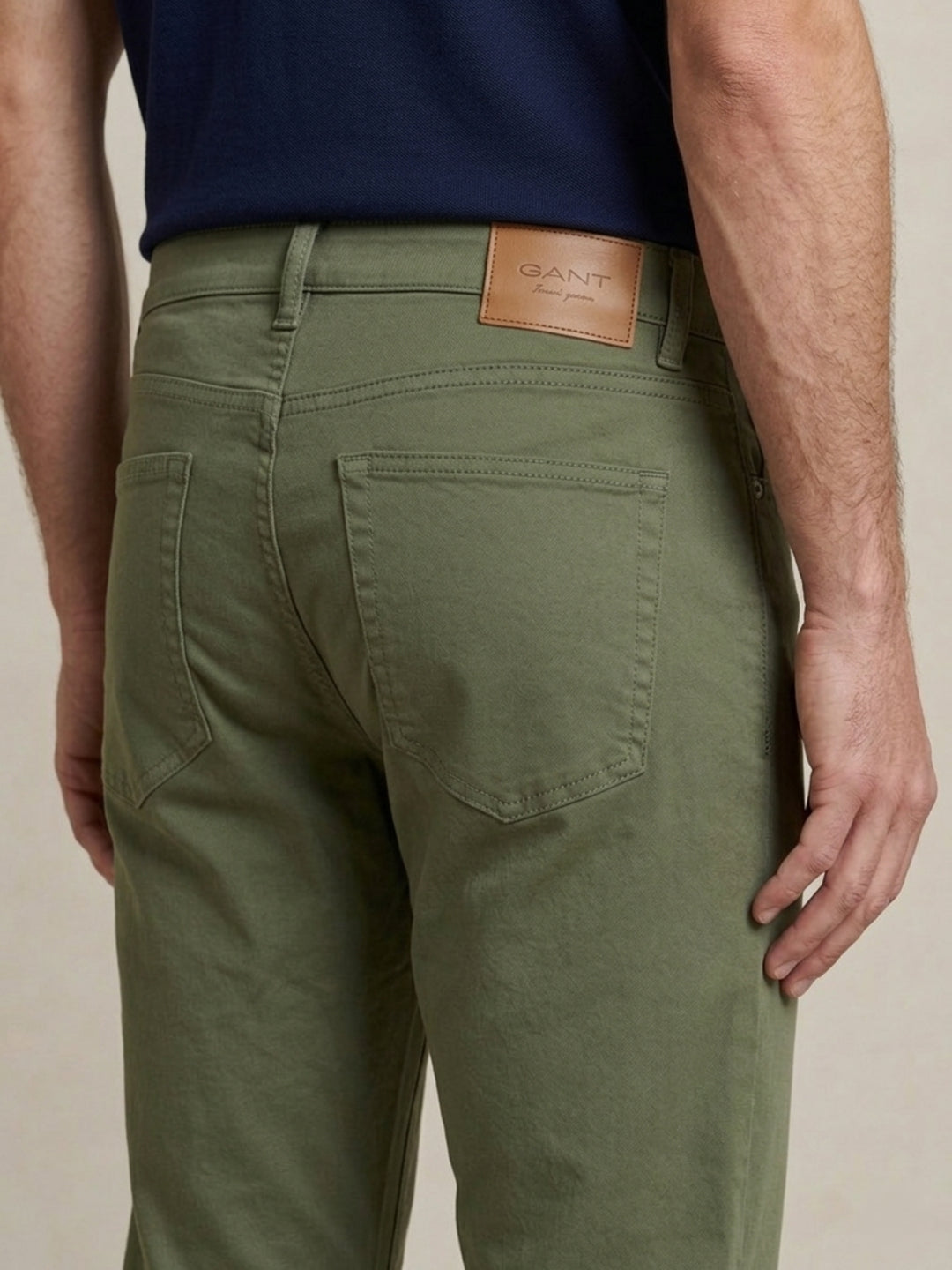 Gant Men Green Solid Mid Rise Jeans