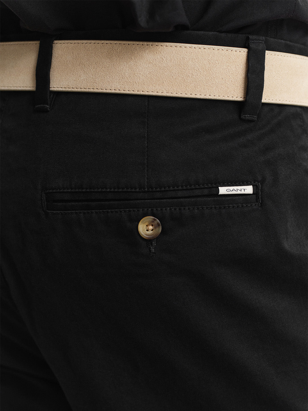 Gant Men Black Solid Stretchable Slim Fit Trouser
