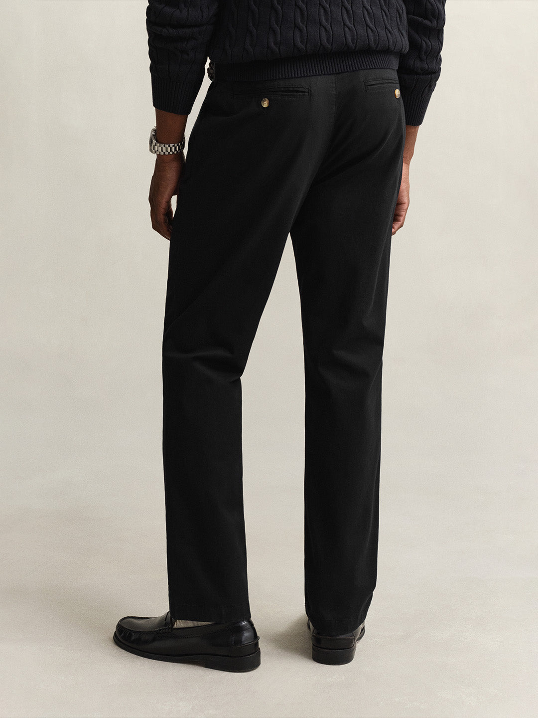 Gant Men Black Solid Stretchable Regular Fit Trouser