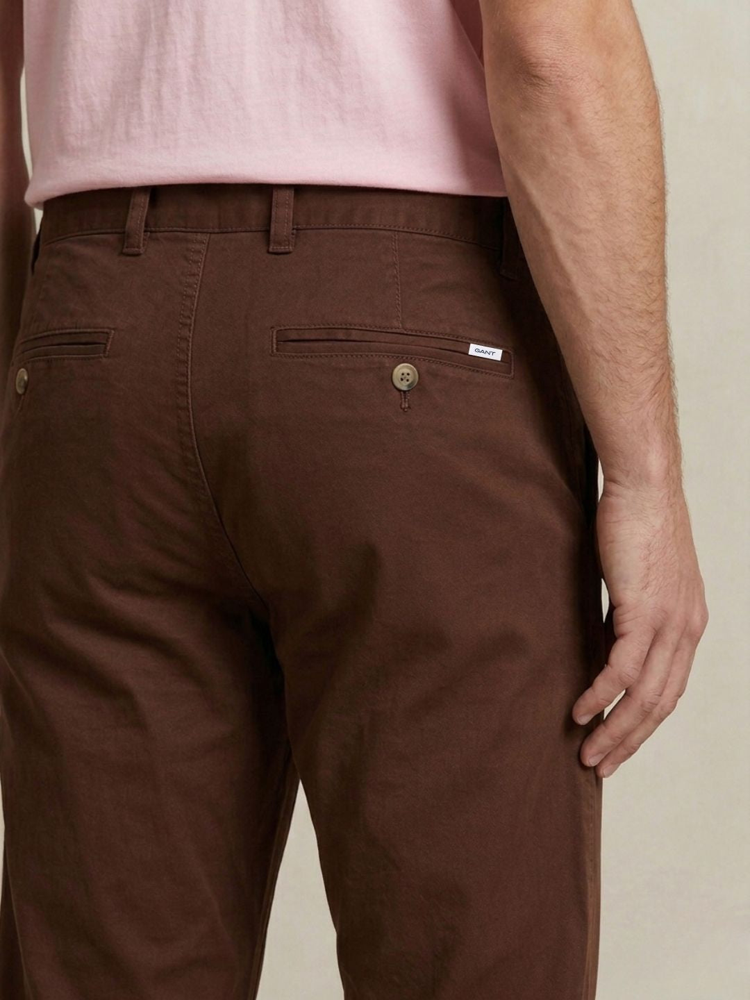 Gant Men Brown Solid Stretchable Regular Fit Trouser