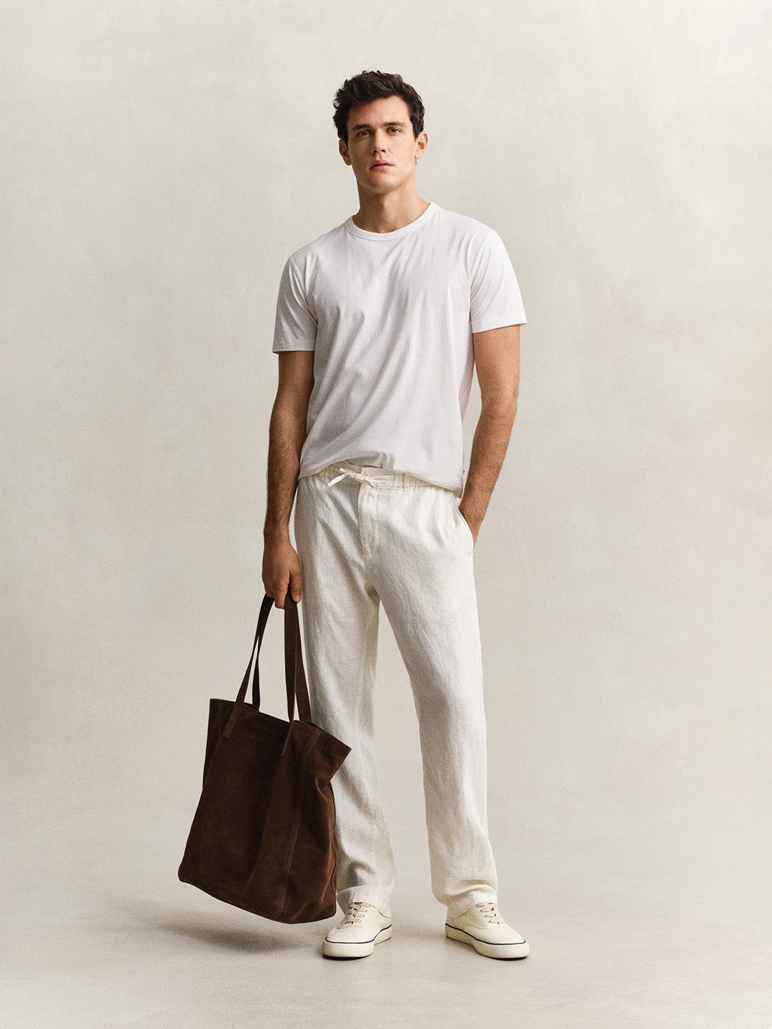 Gant Men Cream Solid Regular Fit Pure Linen Trouser