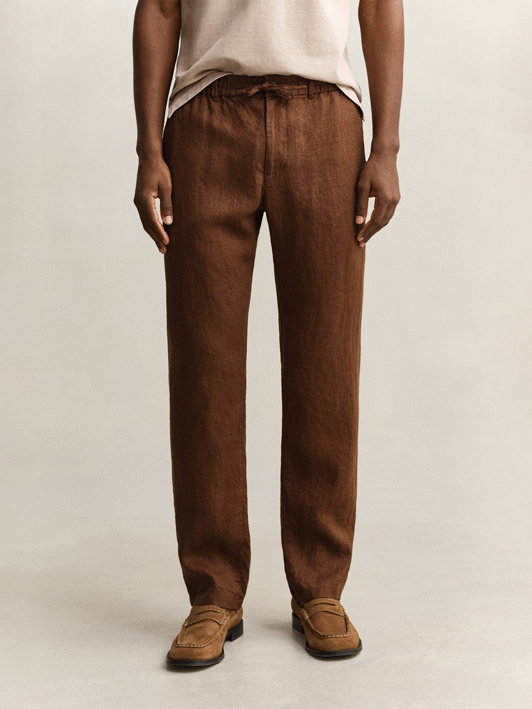 Gant Men Brown Solid Regular Fit Pure Linen Trouser