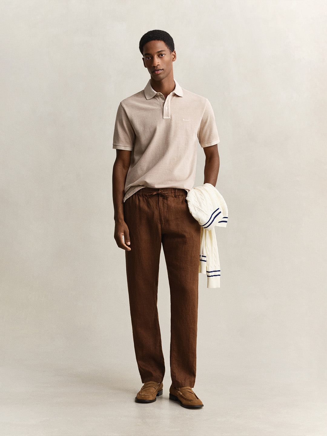 Gant Men Brown Solid Regular Fit Pure Linen Trouser