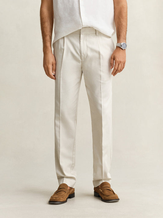 Gant Men Off White Solid Slim Fit Trouser