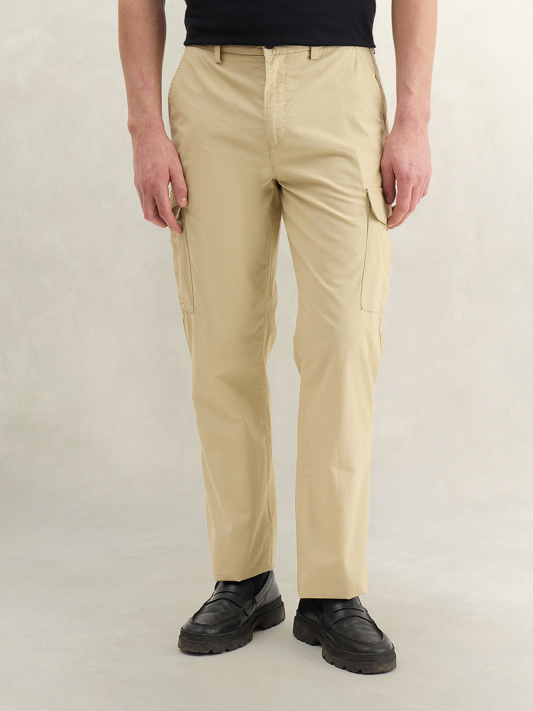 Gant Men Solid Beige Trouser