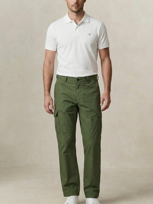 Gant Men Cotton Green Solid Mid Rise Cargo Trouser