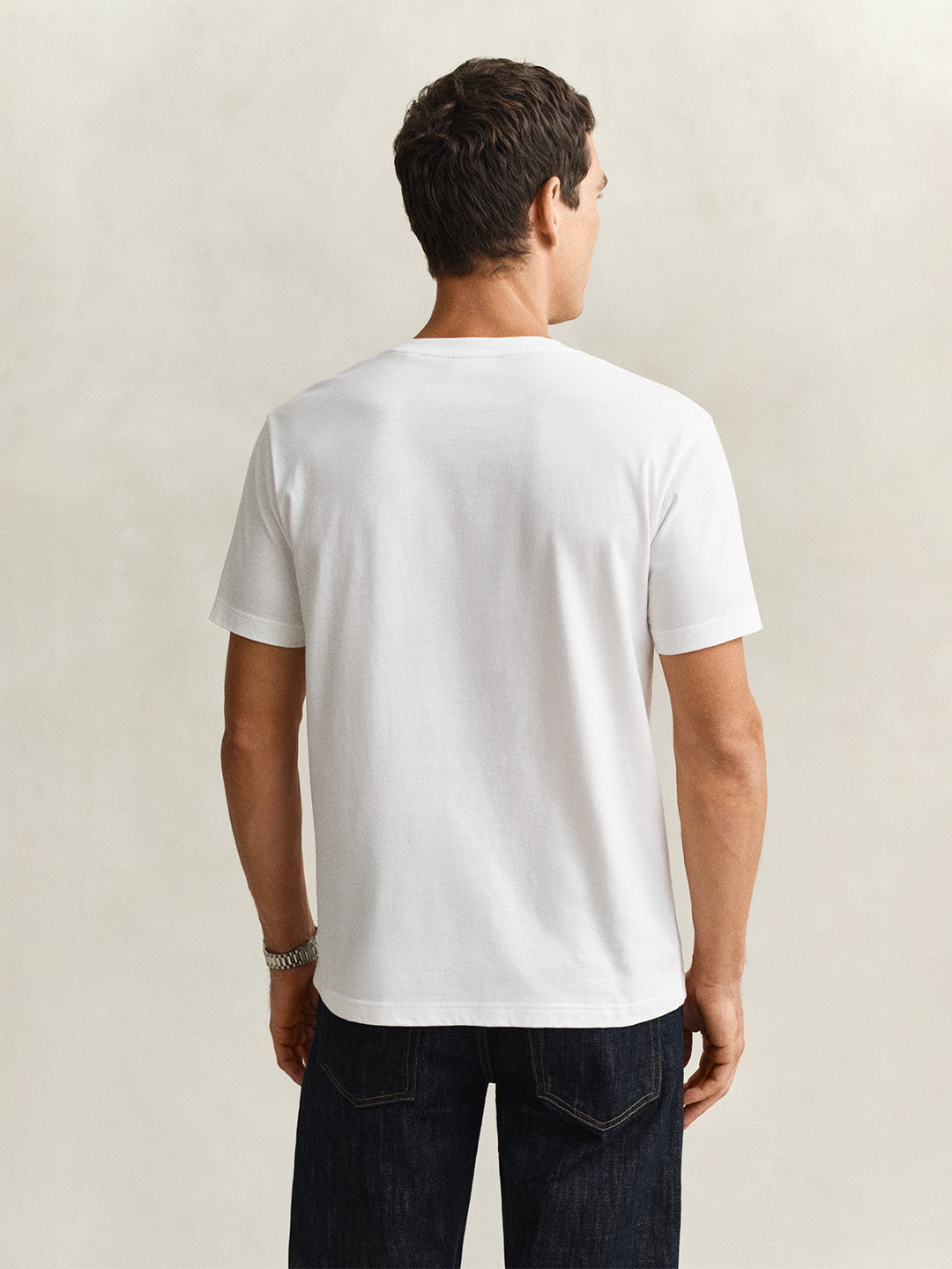 GANT Men White Printed Regular Fit Archieve Shield T-Shirt