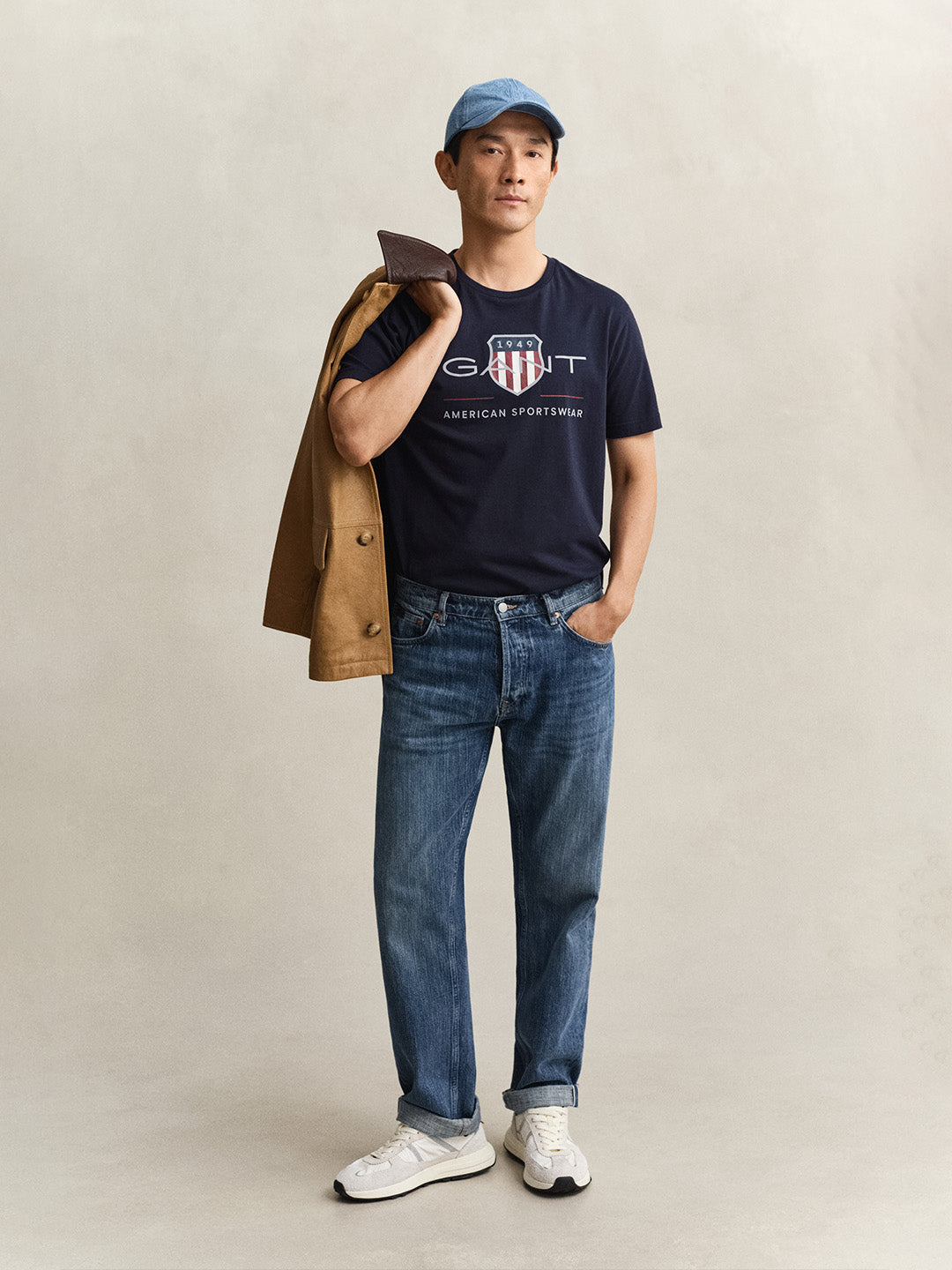 GANT Men Navy Blue Printed Regular Fit Archieve Shield T-Shirt