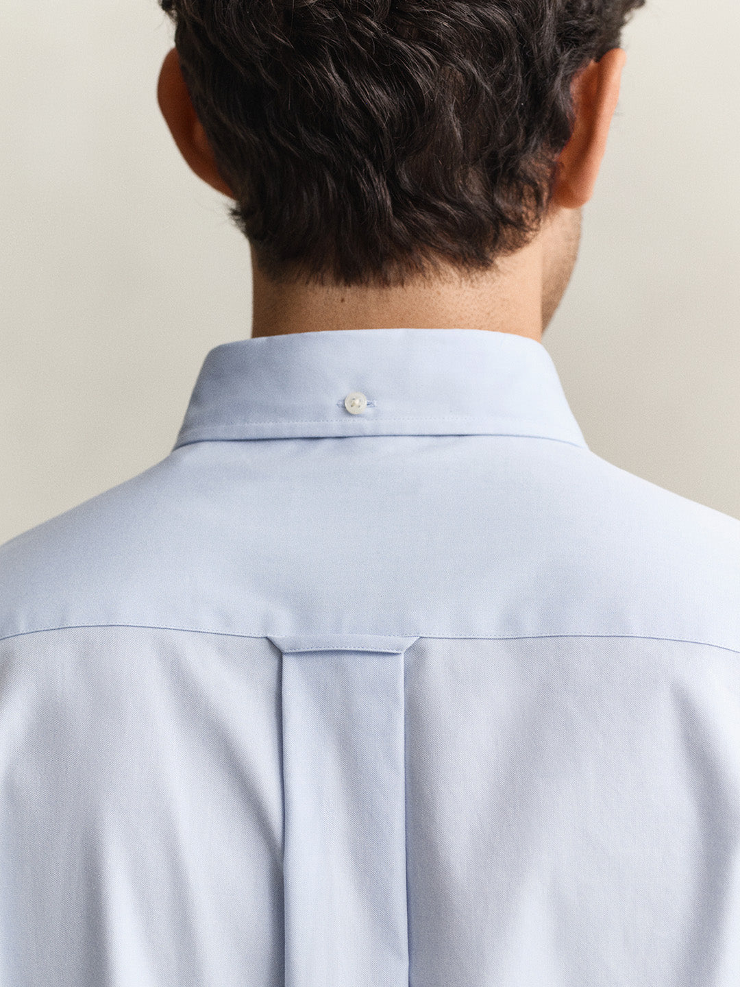 Gant Men Blue Solid Regular Fit Pinpoint Oxford Shirt