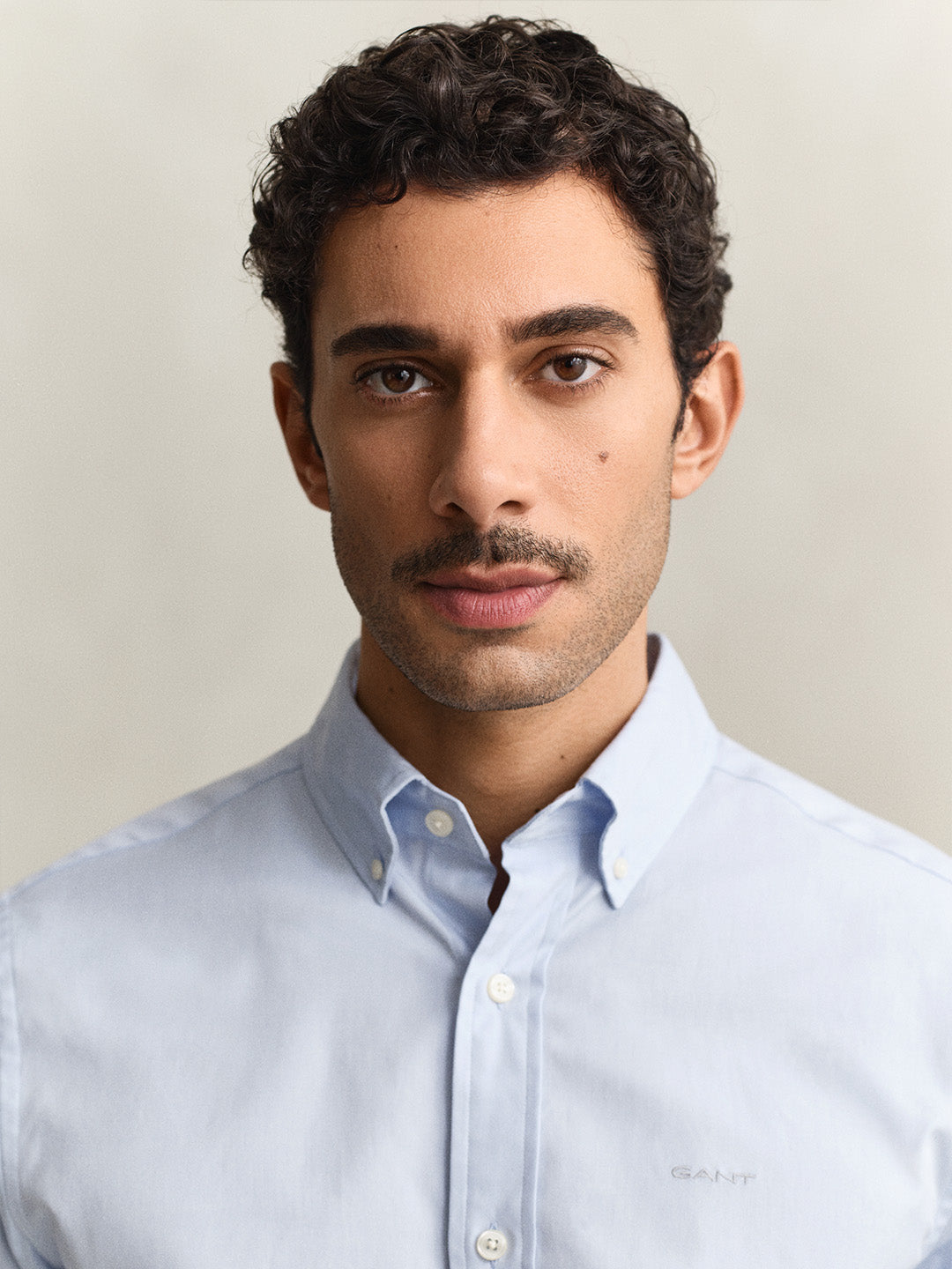 Gant Men Blue Solid Regular Fit Pinpoint Oxford Shirt