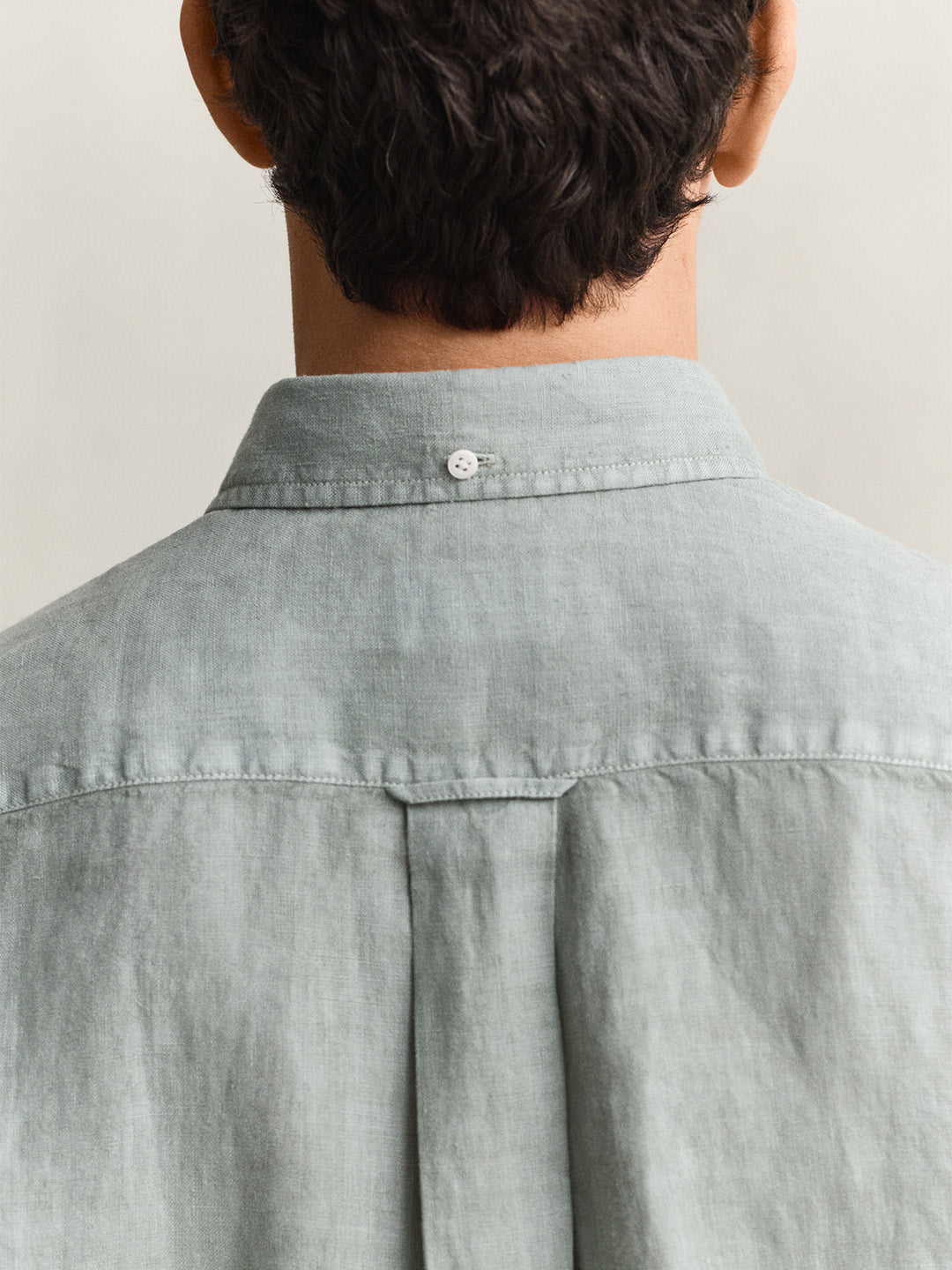 Gant Men Grey Solid Regular Fit Pure Linen Shirt