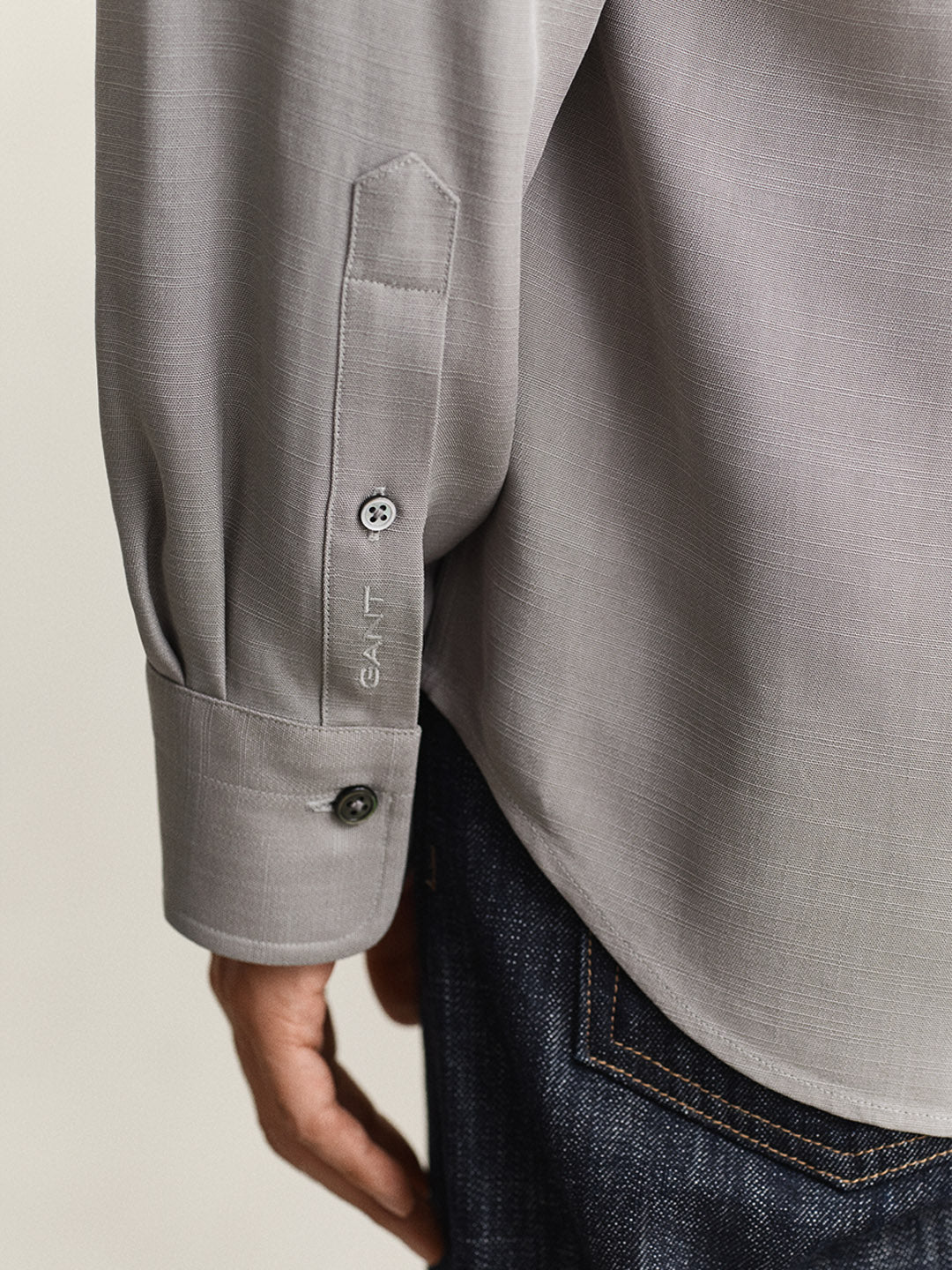 Gant Men Grey Solid Regular Fit Shirt