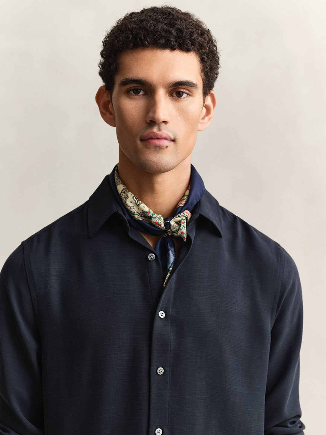 Gant Men Navy Blue Solid Regular Fit Shirt