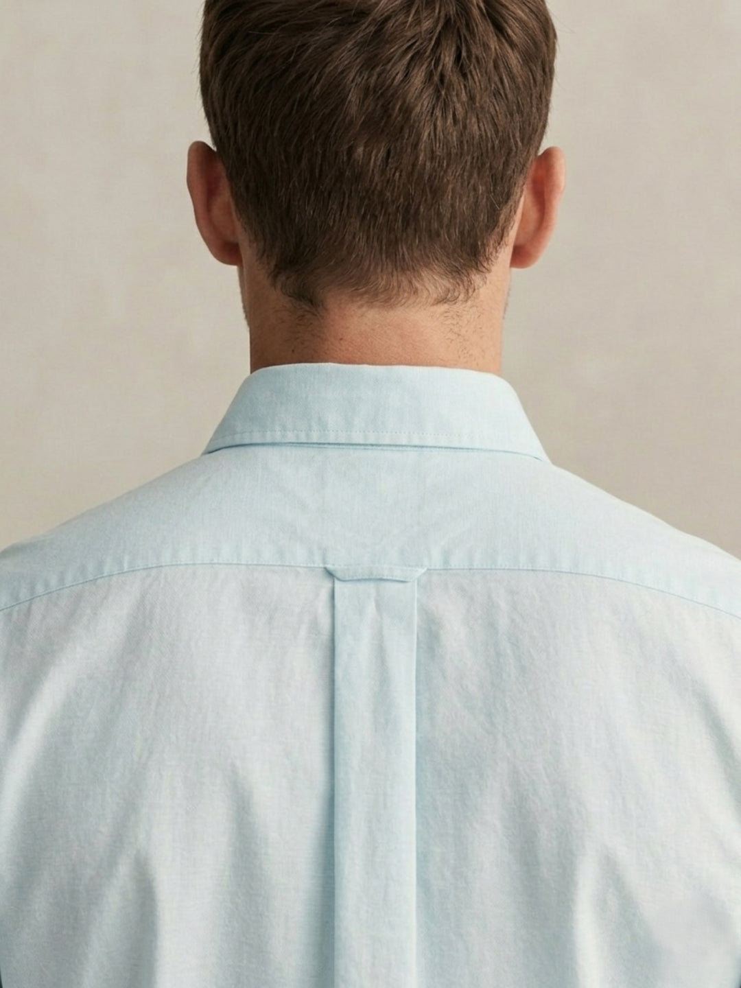 Gant Men Light Blue Solid Regular Fit Classic Poplin Shirt