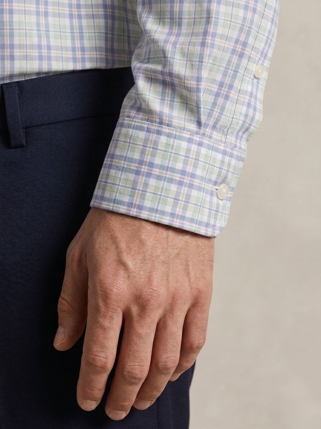 Gant Men Blue Checked Regular Fit Poplin Shirt