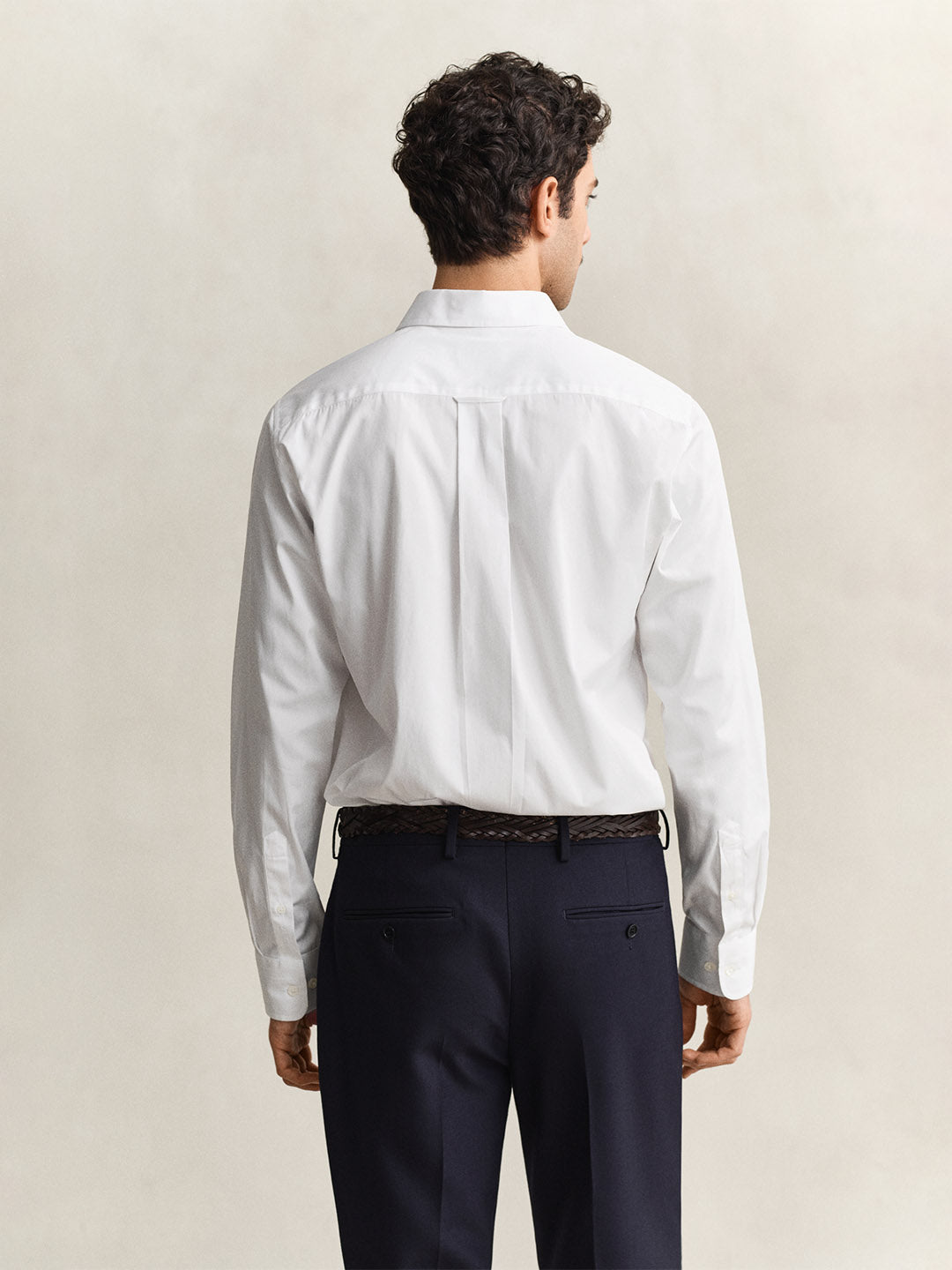 Gant Men White Solid Regular Fit Poplin Shirt