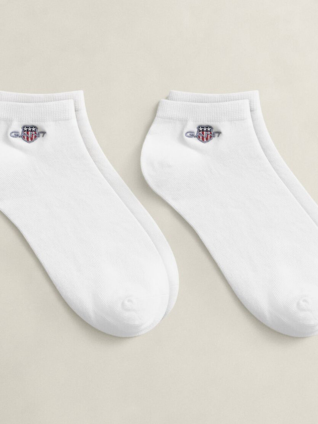 Gant Men White Shield Ankle Socks Pack of 2
