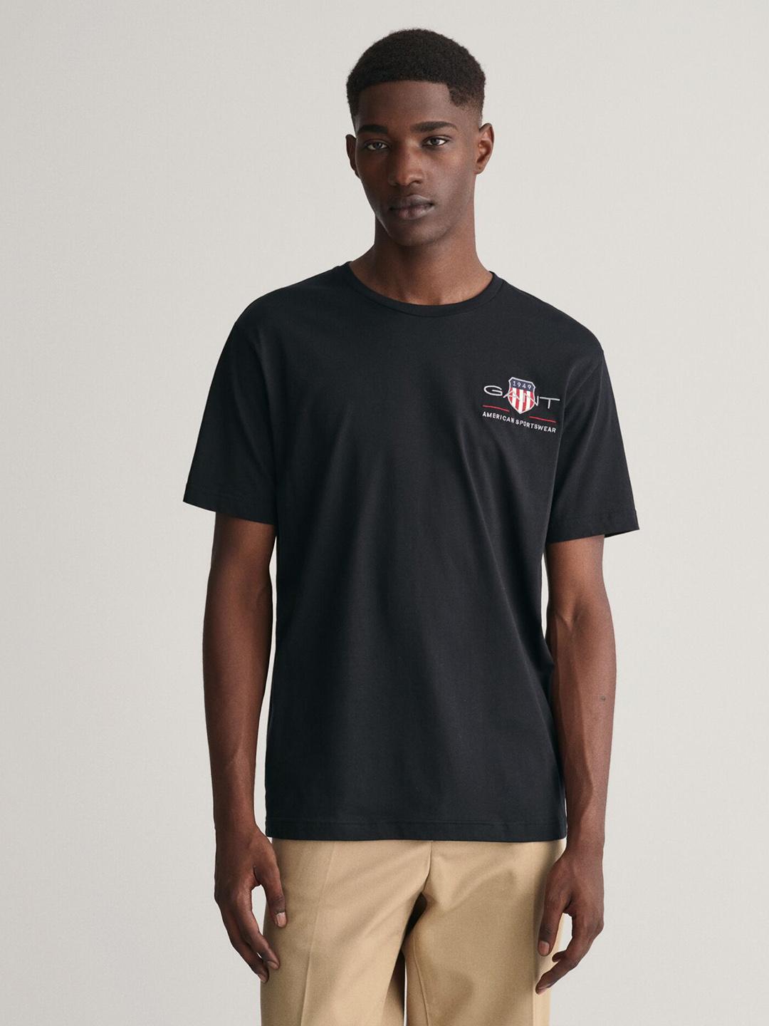 Gant Men Black Solid Regular Fit Cotton T-Shirt