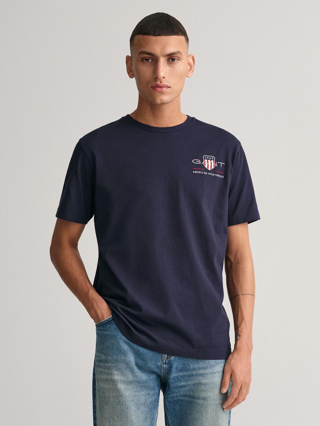 Gant Men Dark Navy Solid Regular Fit Cotton T-Shirt