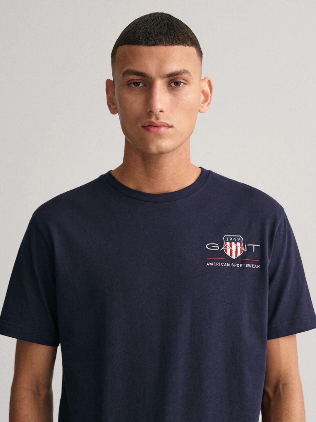 Gant Men Dark Navy Solid Regular Fit Cotton T-Shirt