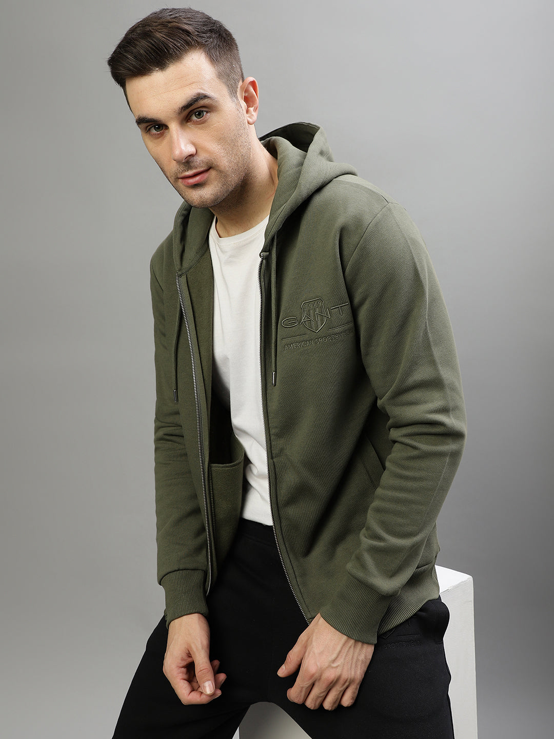 Stylish Zip-Up Sweatshirts | Iconic India