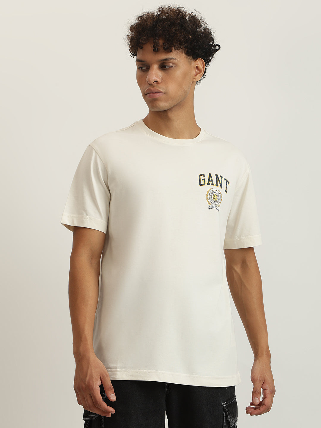 Gant Men Solid Round Neck Short Sleeves Tshirt
