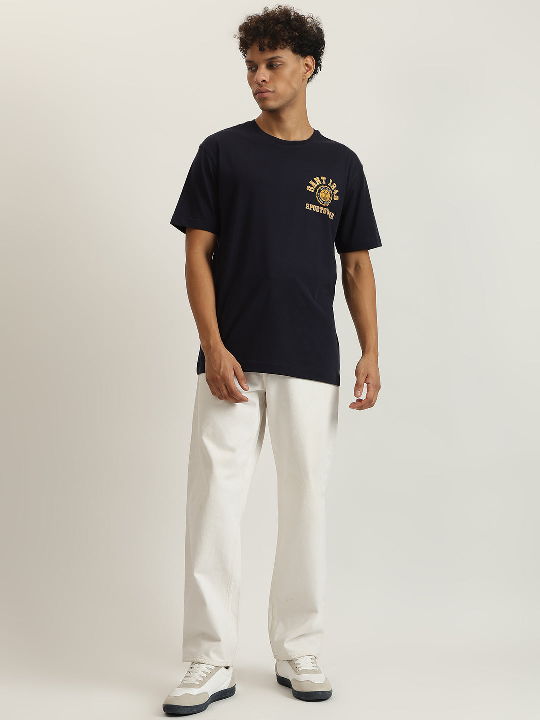 Gant Men Solid Round Neck Short Sleeves Tshirt