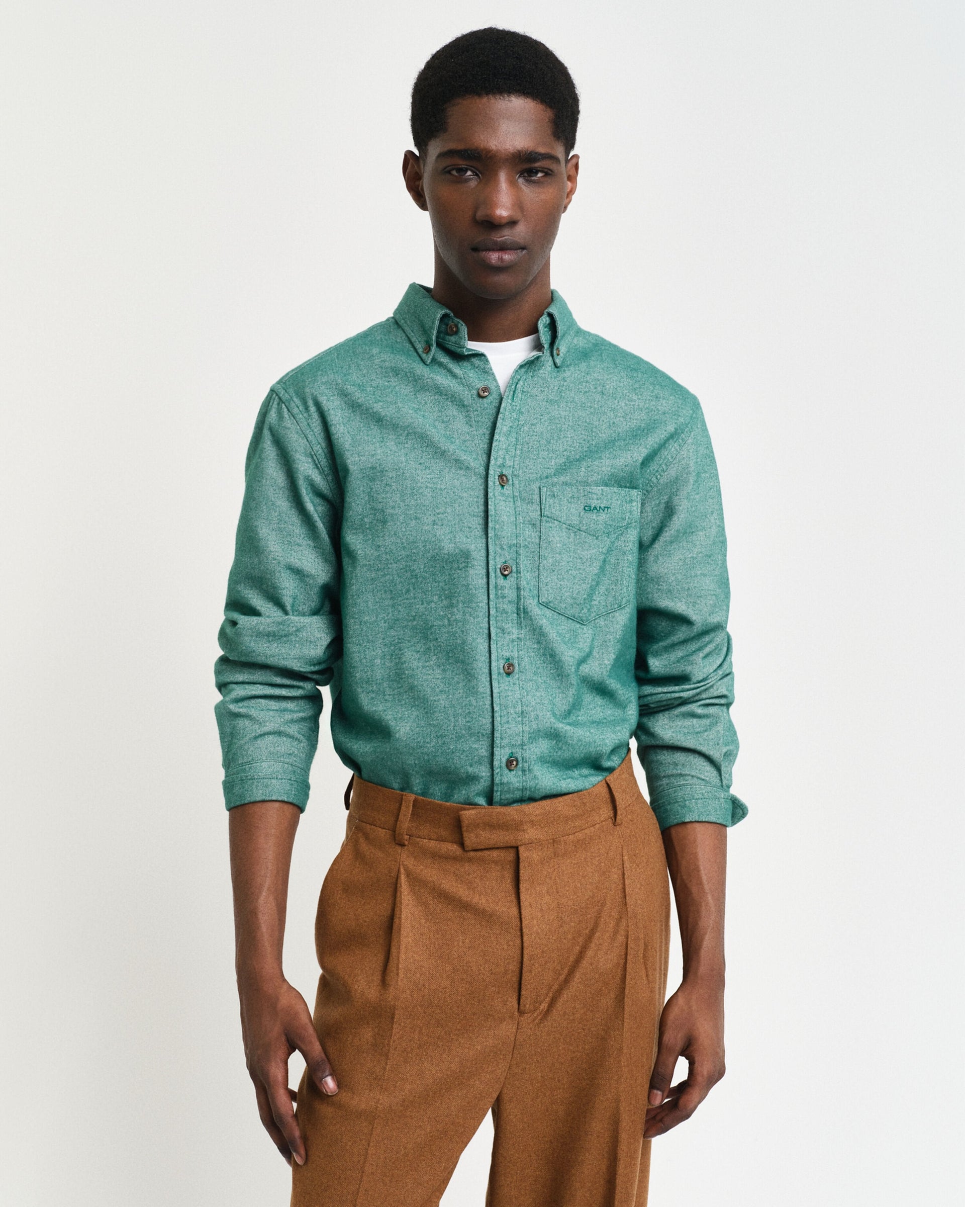 Gant Men Green Solid Spread Collar Full Sleeves Shirt