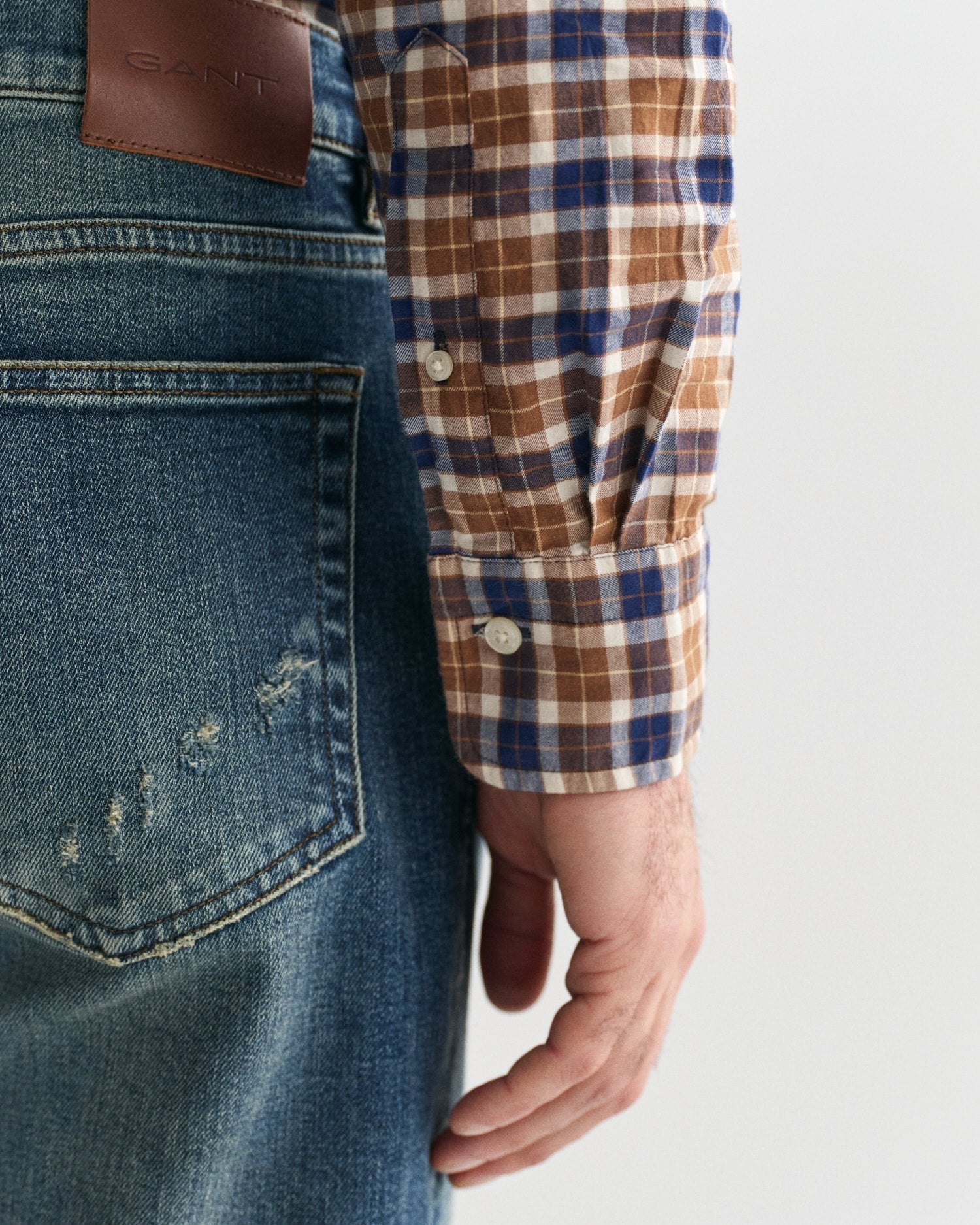 Gant Men Brown Checked Button-down Collar Full Sleeves Shirt