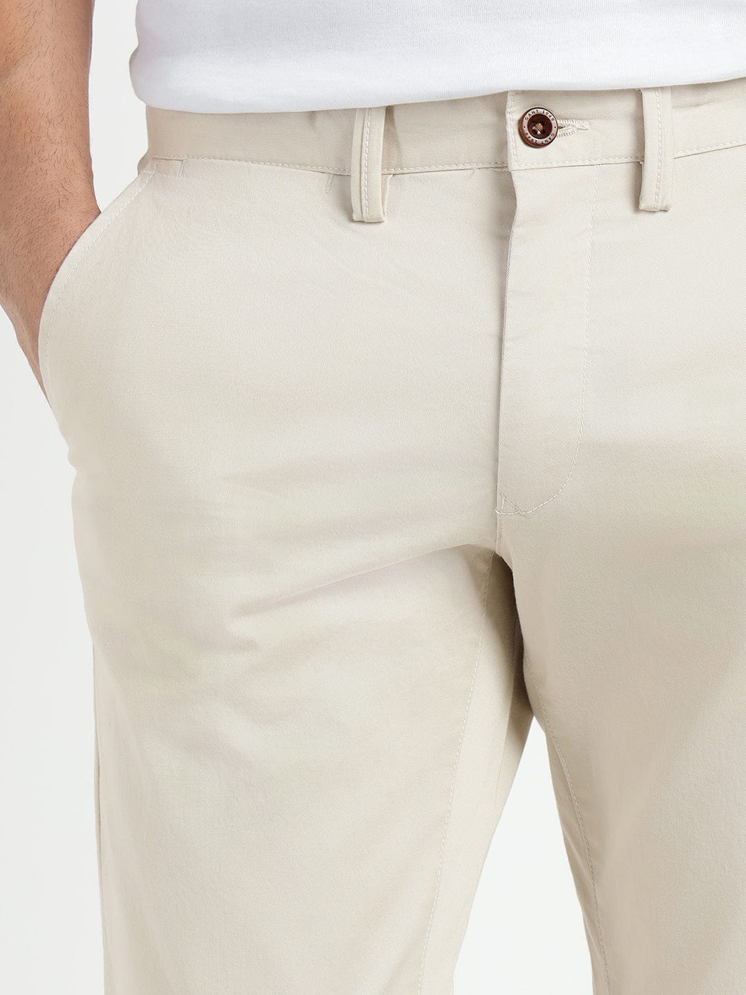 Gant Men Cream Slim Fit Solid Trouser