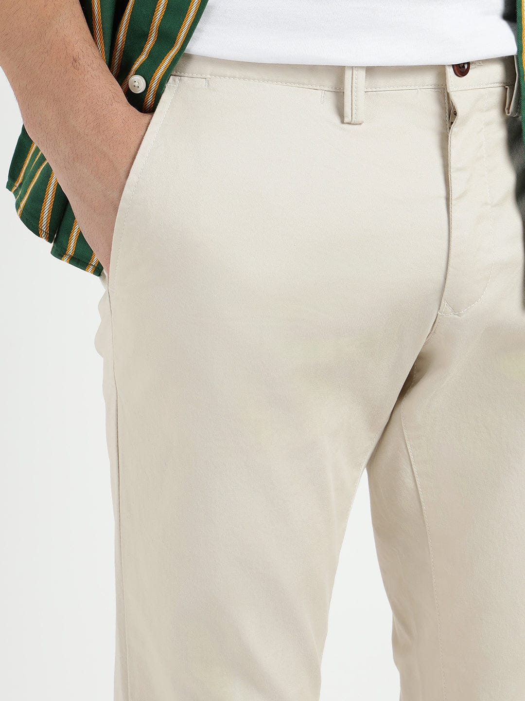 Gant Men Cream Slim Fit Solid Trouser