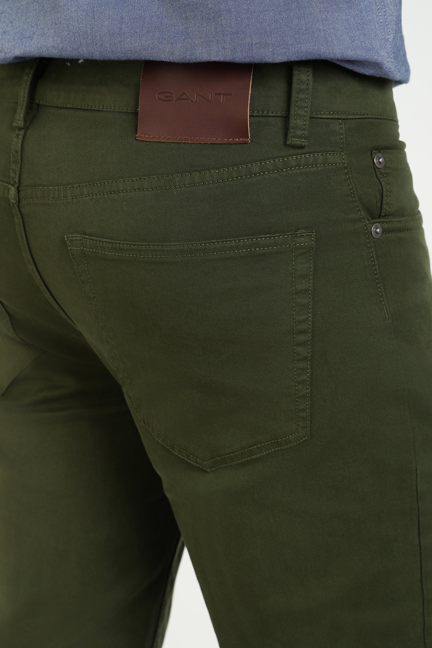 Gant Men Green Slim Fit Solid Jeans